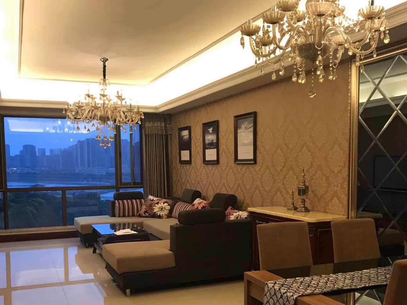 绵阳一号桥片区 富临桃花岛三房3500元/月 绵阳租房