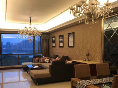 一号桥片区 富临桃花岛三房3500元/月