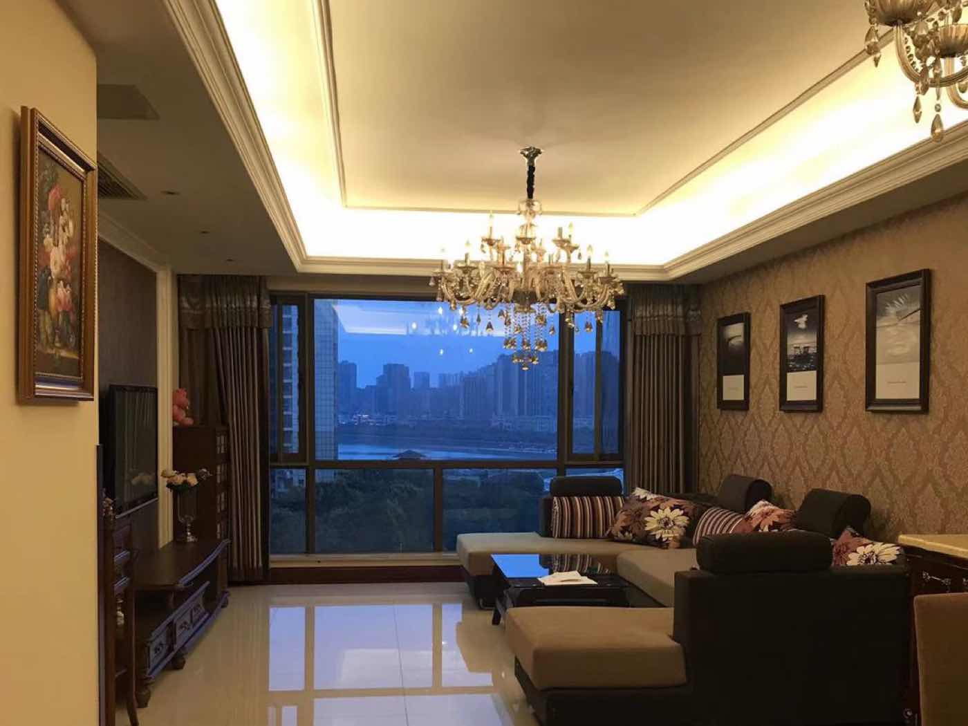 绵阳一号桥片区 富临桃花岛三房3500元/月 绵阳租房