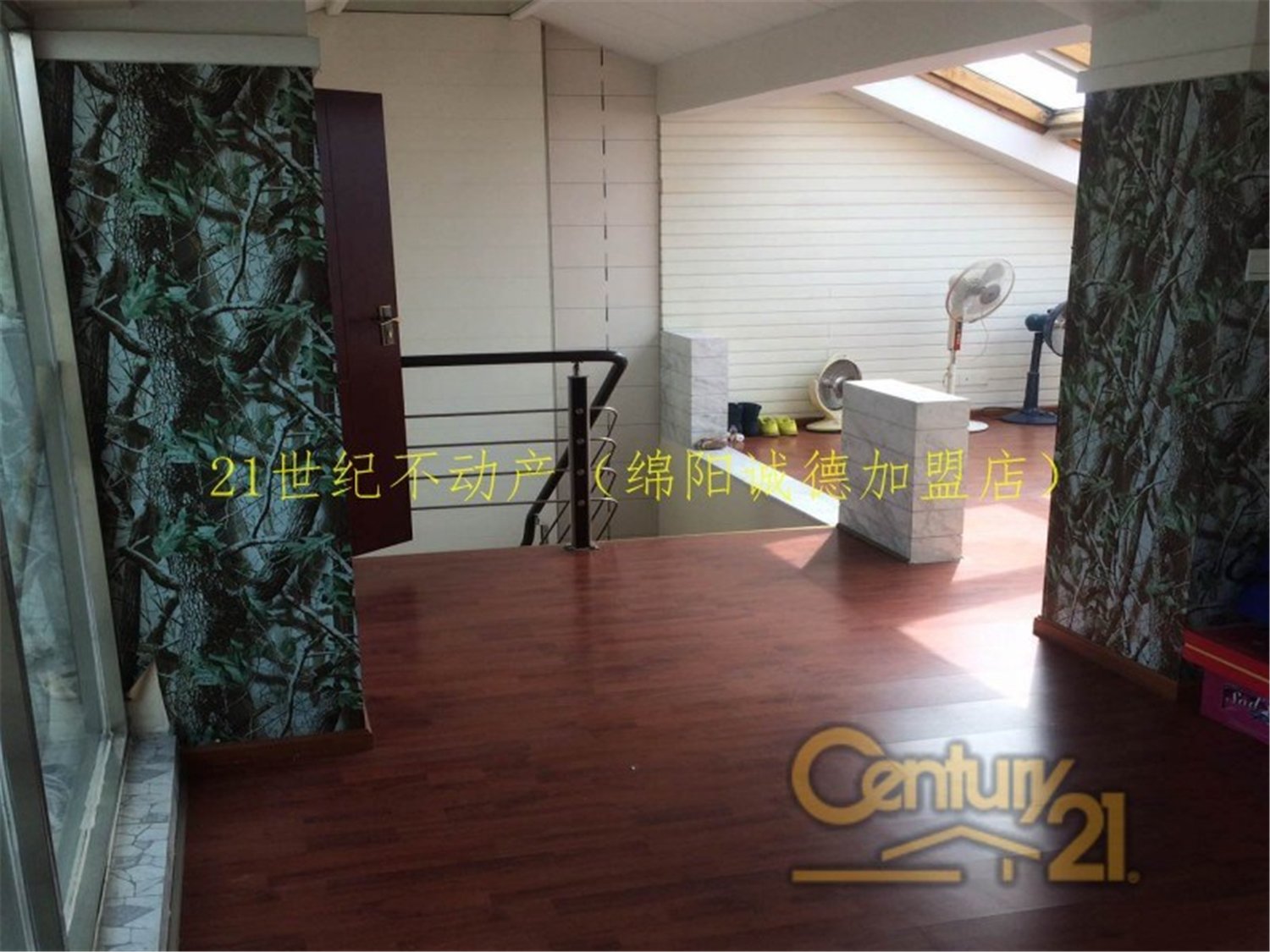 绵阳桑林坝片区 小岛花园城二期水语郡五房260万 绵阳二手房