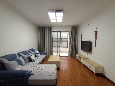奥林春天二期，3室2厅1卫，87.36㎡，简装，租金2000.00元/月