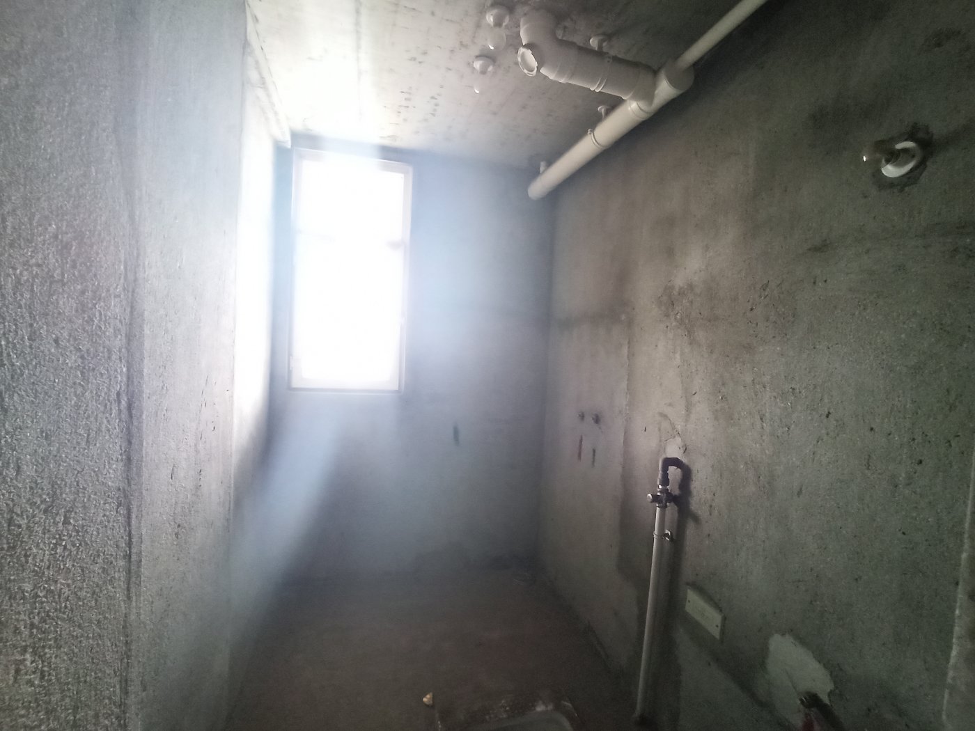 绵阳九洲家园，3室2厅2卫，135.00㎡，毛坯，售价83万 绵阳二手房