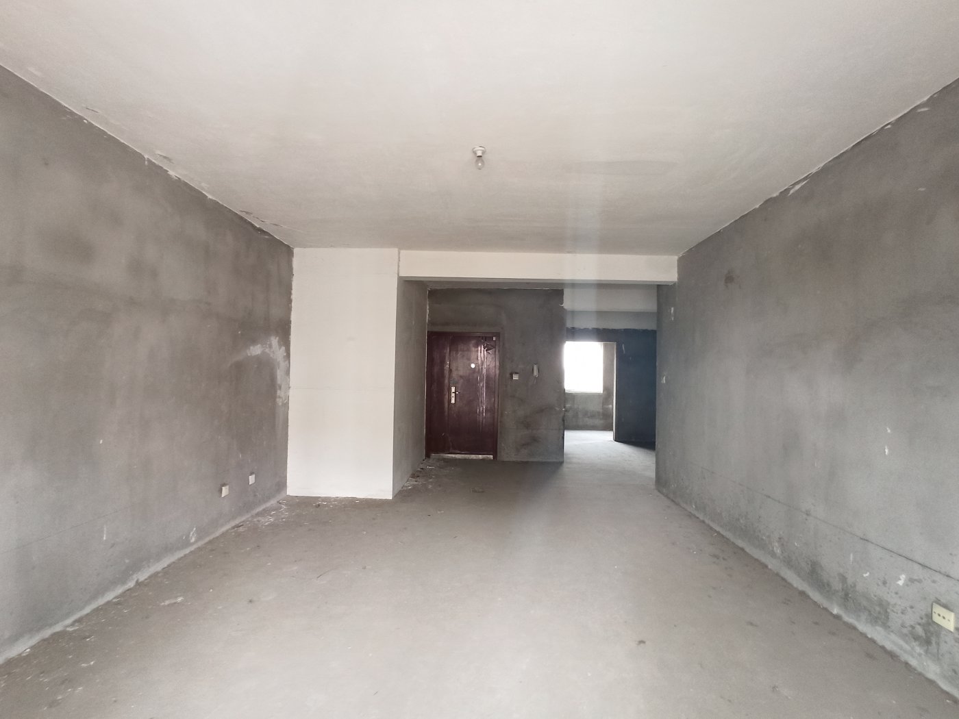 绵阳九洲家园，3室2厅2卫，135.00㎡，毛坯，售价83万 绵阳二手房