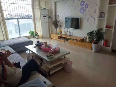 安州一区 紫郡阳光A区三房58万