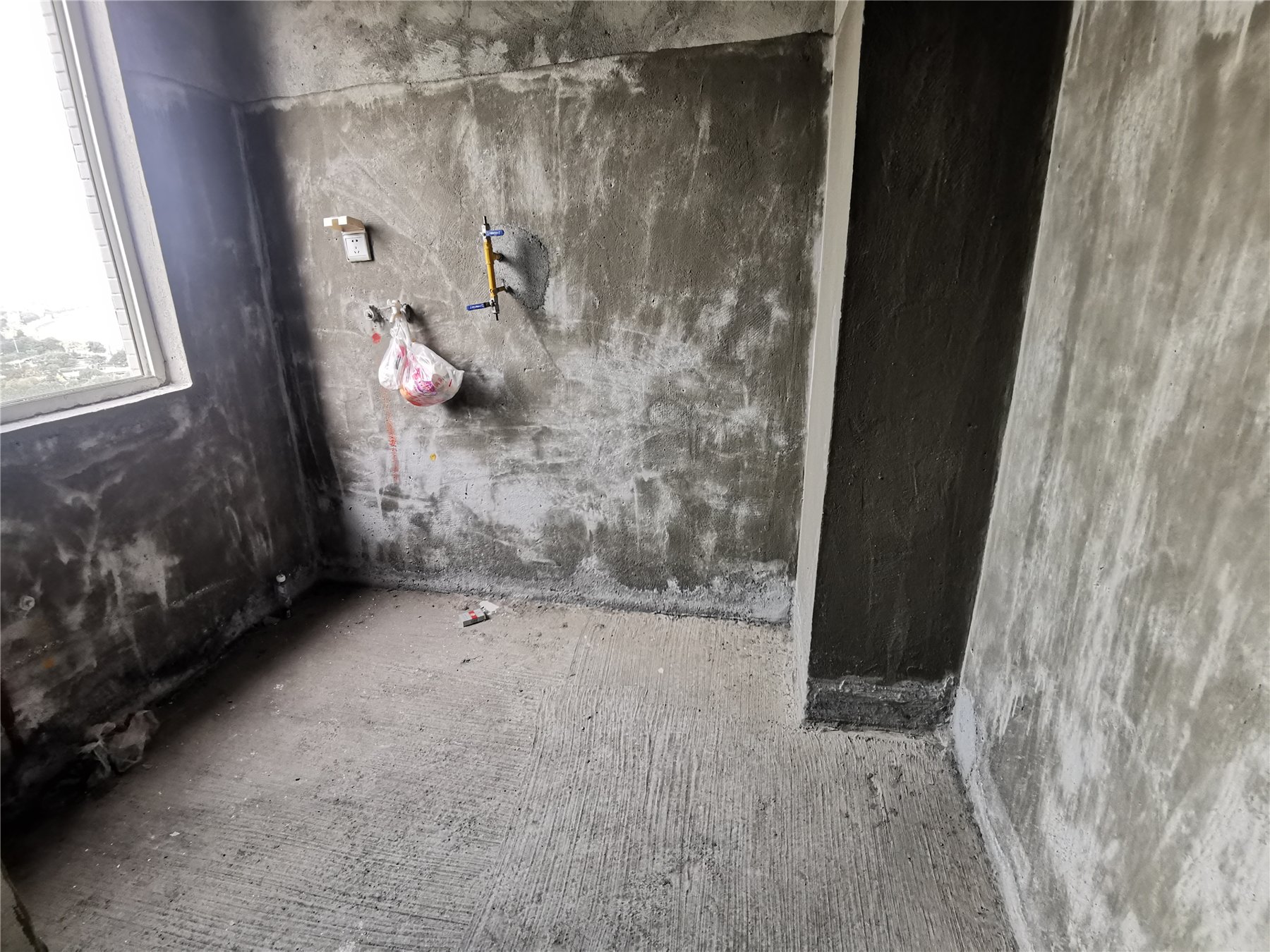 绵阳嘉来涪滨印象，3室2厅1卫，93.00㎡，毛坯，租金1000元/月 绵阳租房