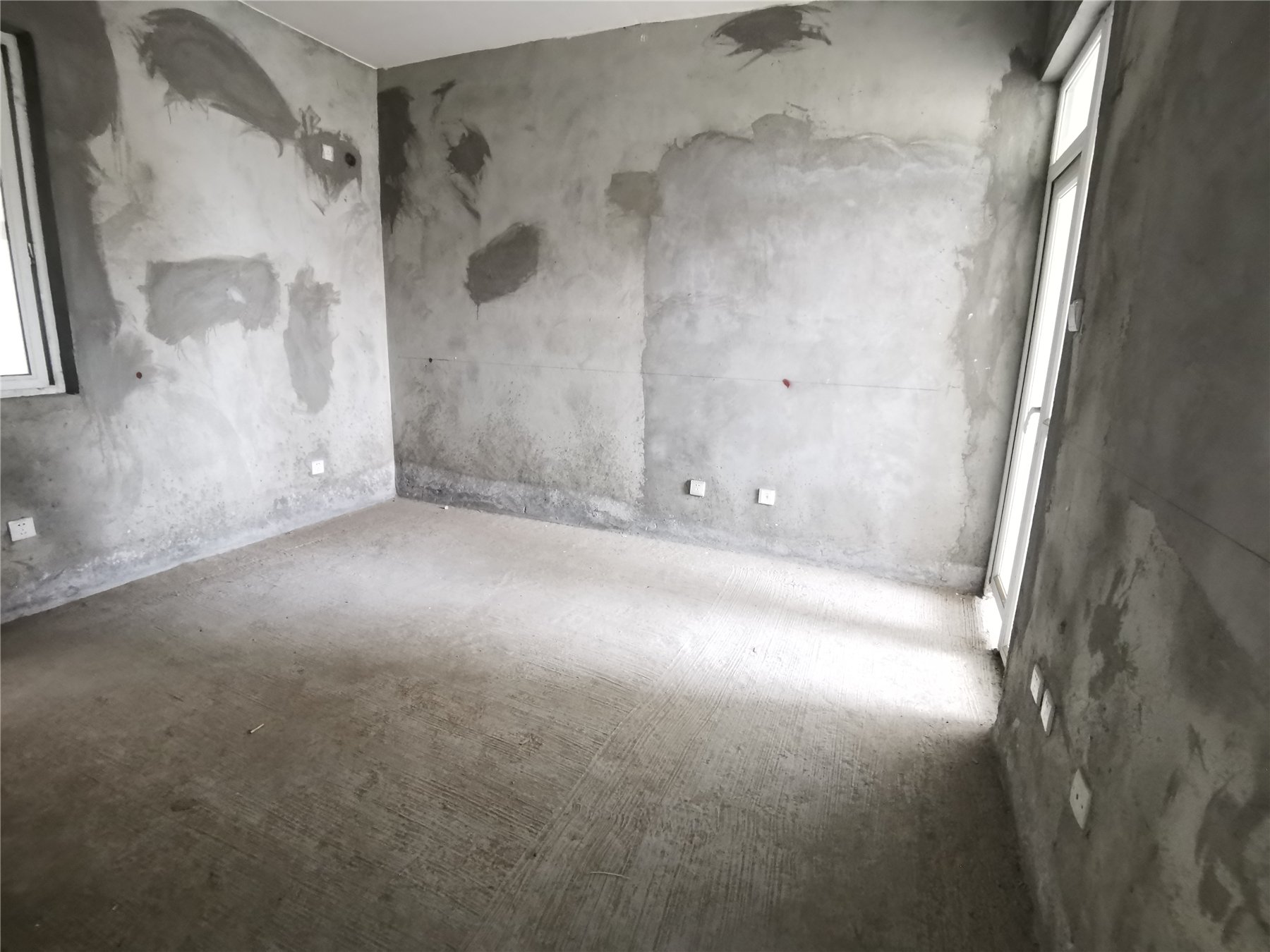绵阳嘉来涪滨印象，3室2厅1卫，93.00㎡，毛坯，租金1000元/月 绵阳租房