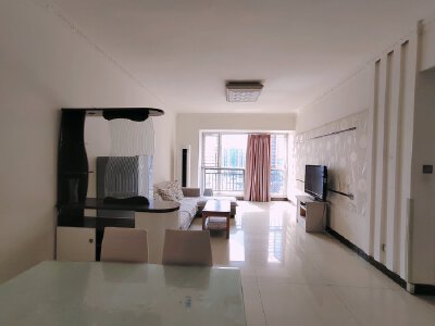 双碑片区 圣苑塞纳阳光两房1500元/月