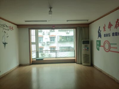 花园片区 花园小区（涪城）四房1900元/月