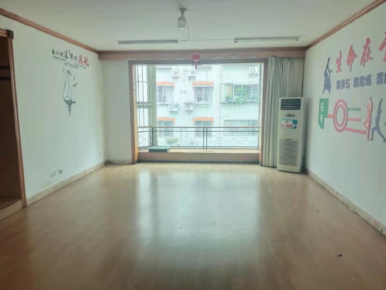 绵阳花园片区 花园小区（涪城）四房1900元/月 绵阳租房