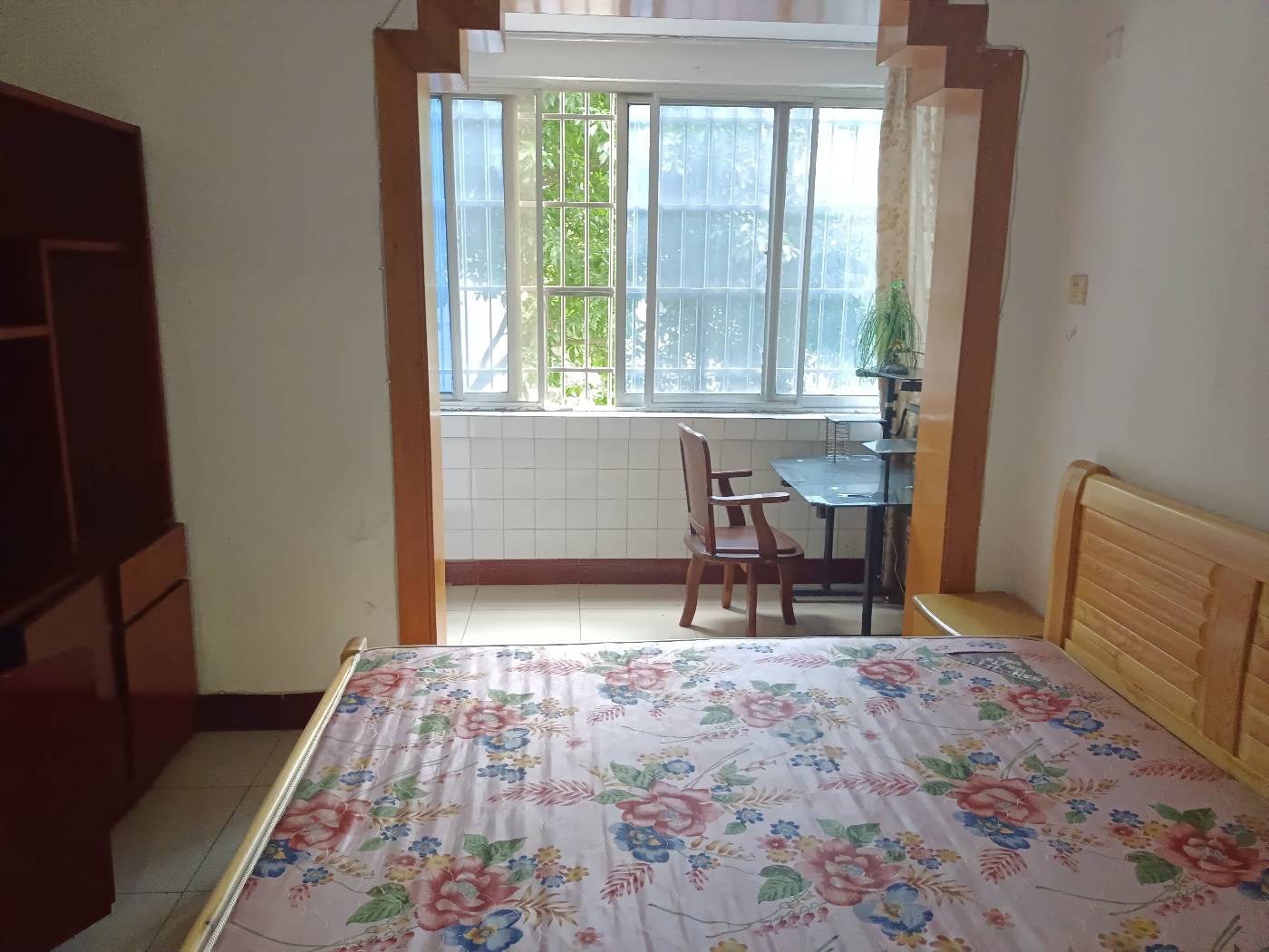 绵阳涪城区 文竹大厦3房1200元/月 绵阳租房