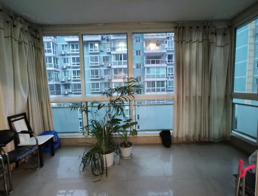 绵阳花园片区 花园景都三房1800元/月 绵阳租房
