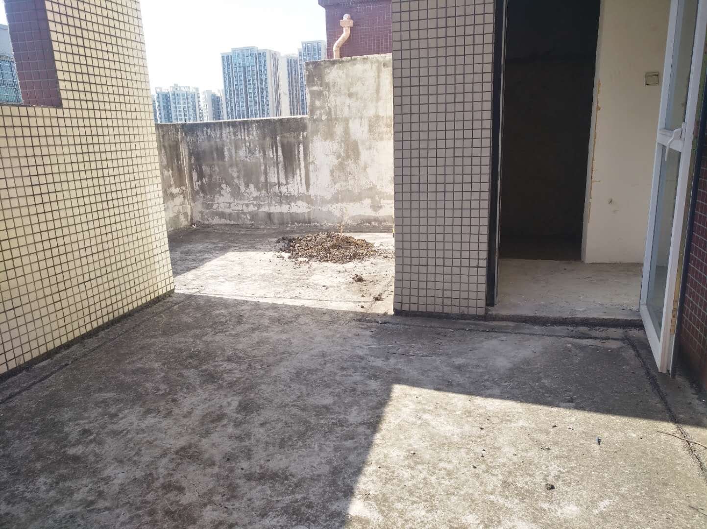 绵阳双碑片区 恒业塞纳阳光四房135万 绵阳二手房