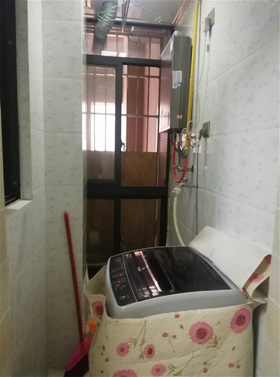 绵阳成绵路学区房 铁牛广场旁富临东方广场一室一厅一卫69万 绵阳租房