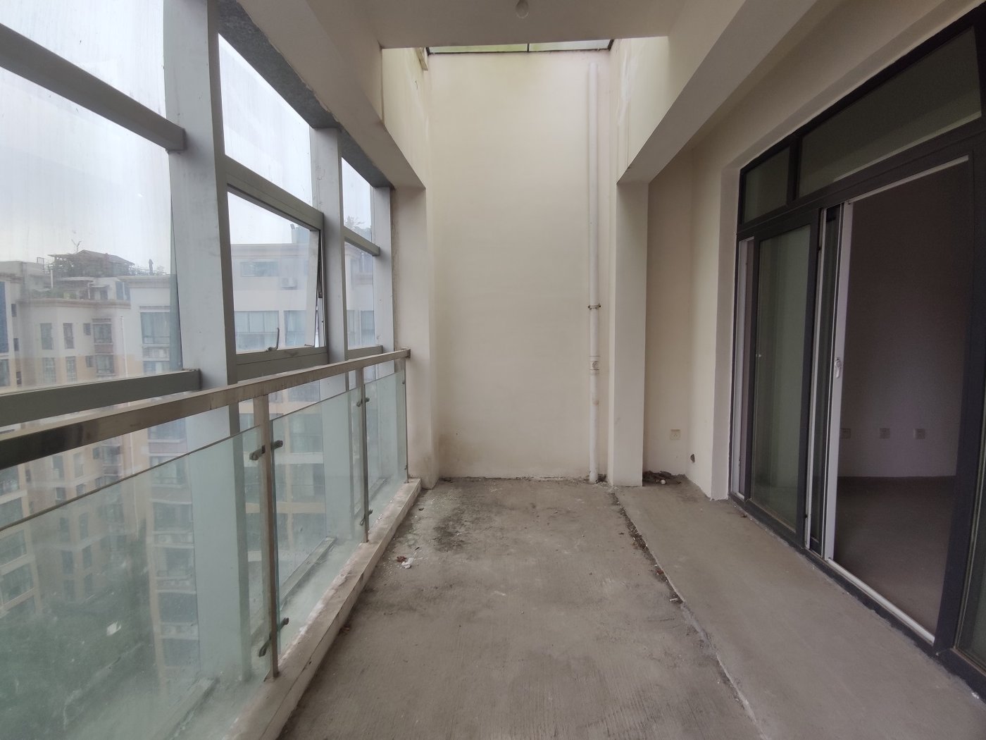 绵阳喜来公社，6室3厅3卫，134.00㎡，毛坯，售价130万 绵阳二手房