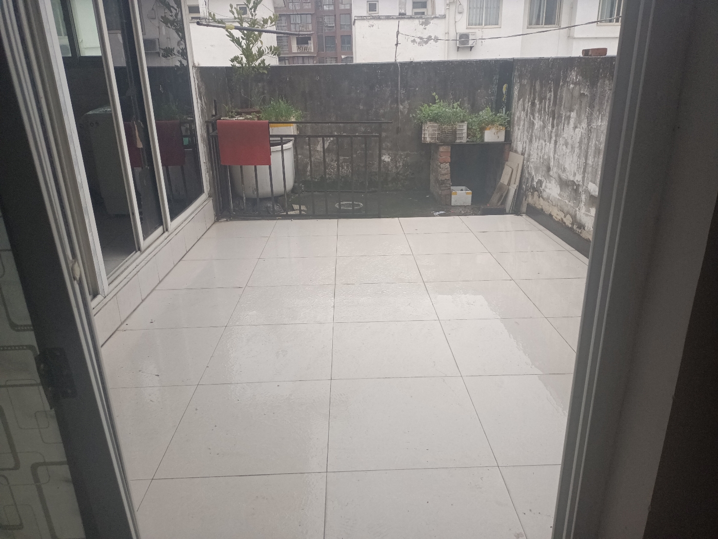 绵阳亚川水岸枫景，5室2厅2卫，148.00㎡，普装，租金500元/月 绵阳租房