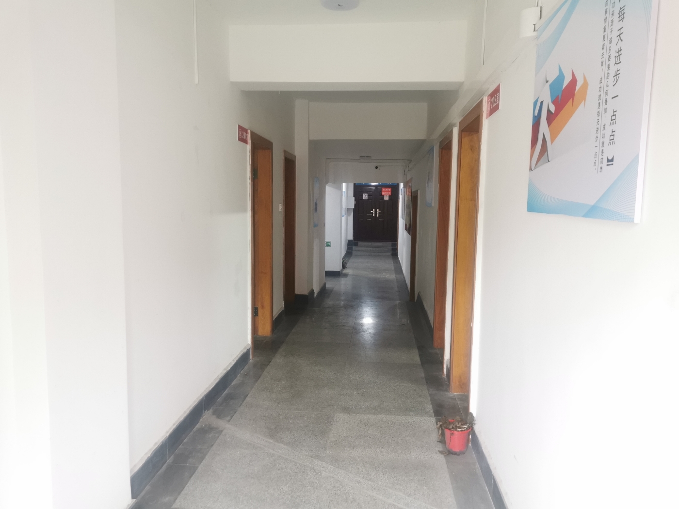 绵阳涪城区 五一名都3房3500元/月 绵阳租房