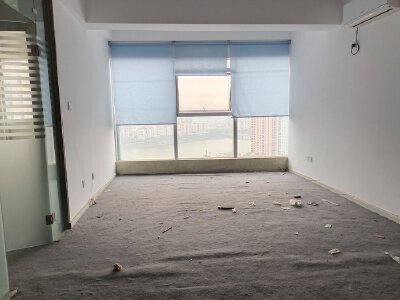 市中心片区 光明华都三房120万