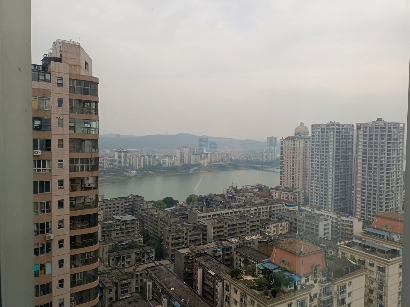 绵阳市中心片区 光明华都三房120万 绵阳二手房