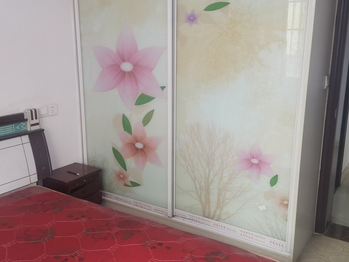 绵阳丰谷上城，2室2厅1卫，79.00㎡，普装，租金500元/月 绵阳租房