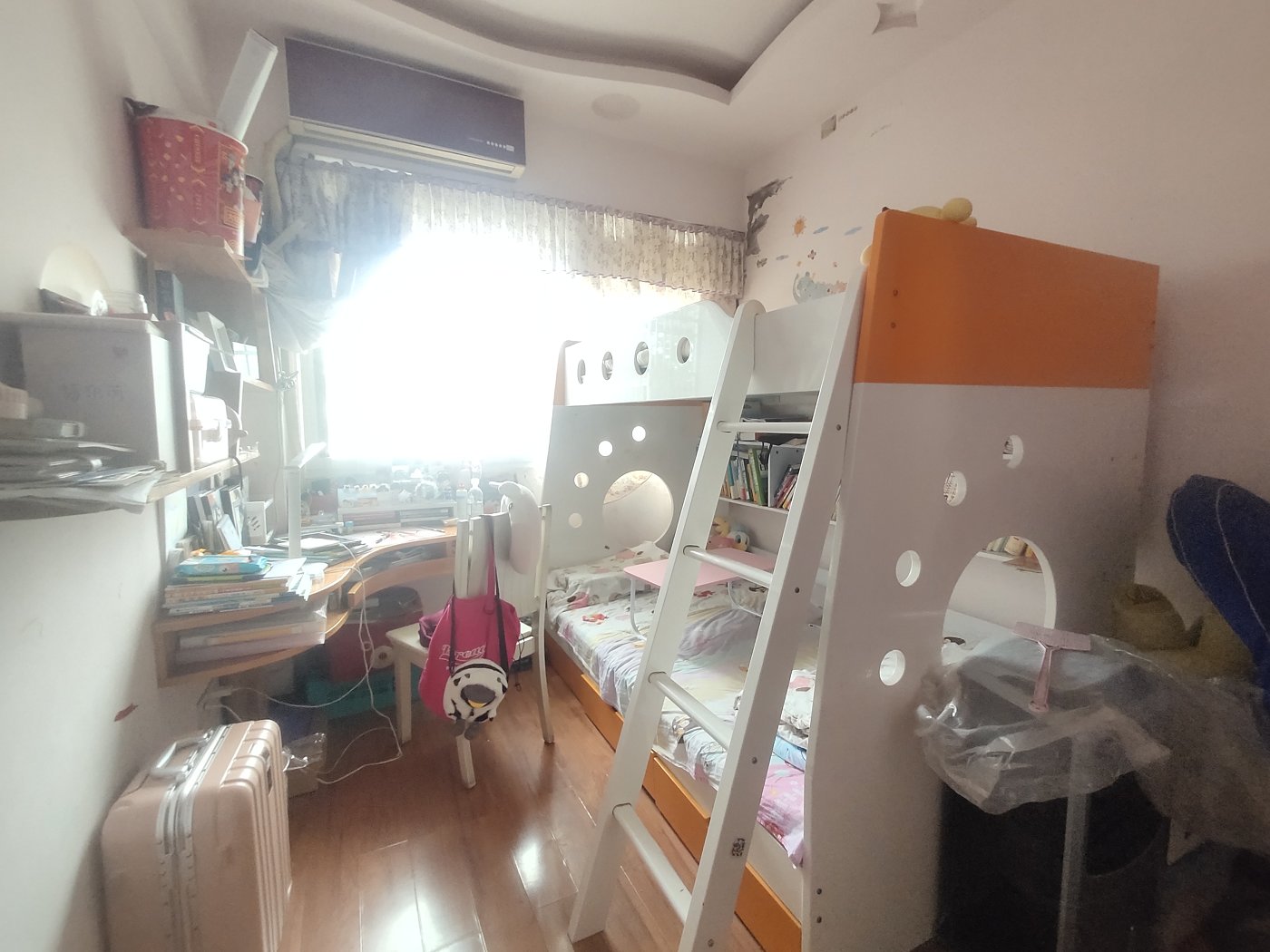 绵阳图书馆片区 东方华尔街三房105万 绵阳二手房