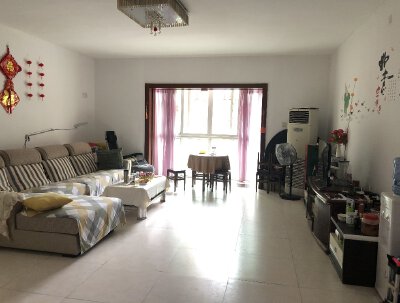 广厦景园B区，3室2厅2卫，135.00㎡，简装，租金1000元/月