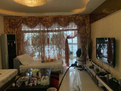 安州一区 丽景云天三房77.8万