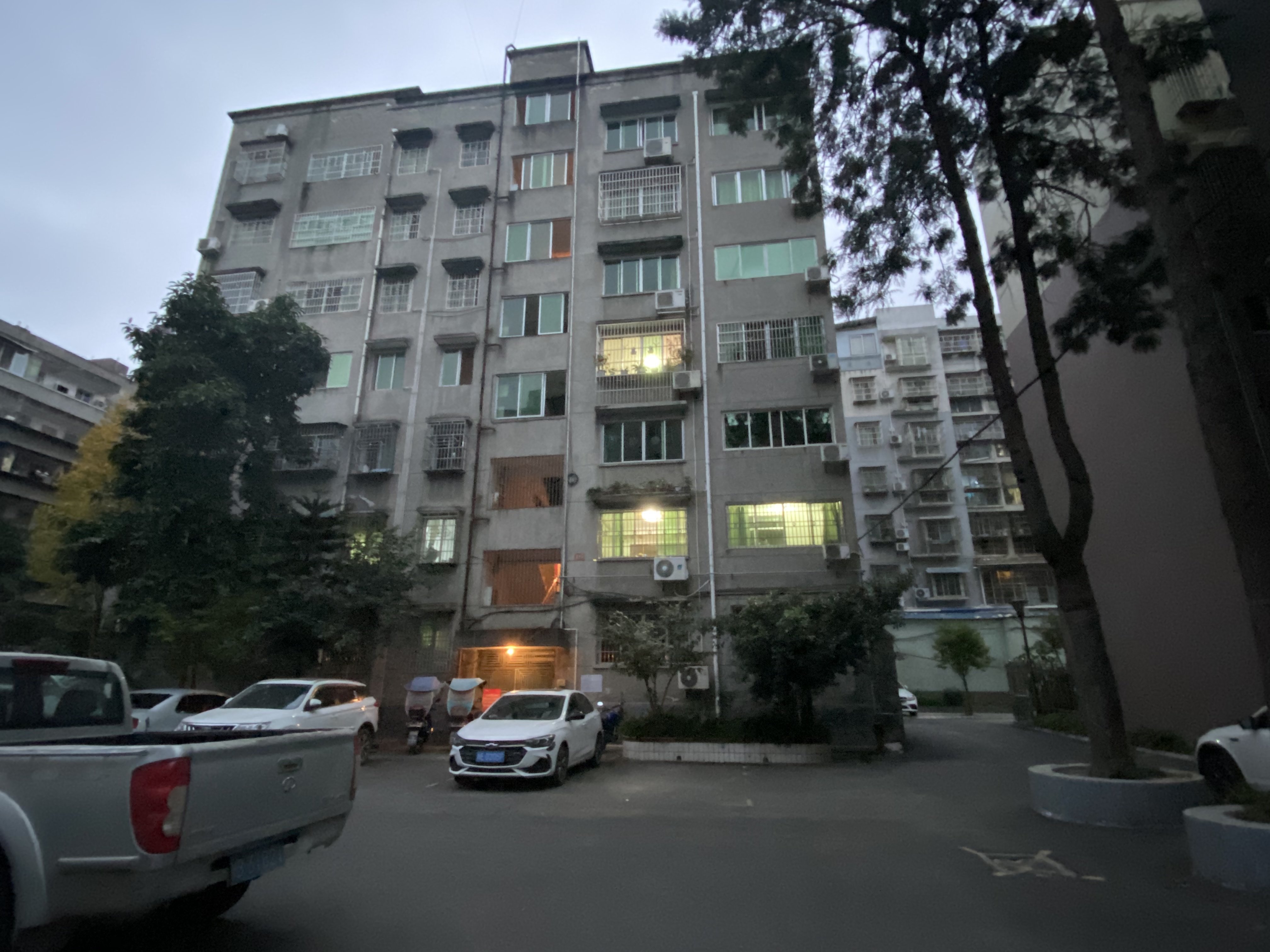 绵阳北泉路 农业局宿舍四房68万 绵阳二手房
