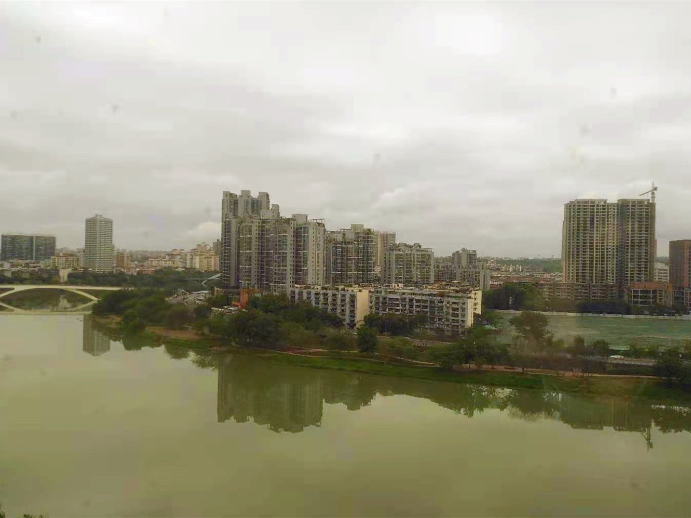 绵阳市中心片区 长兴江岸精典三房138万 绵阳二手房