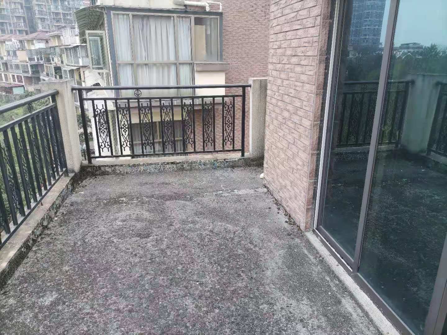 绵阳安州二区 美林西岸五房208万 绵阳二手房