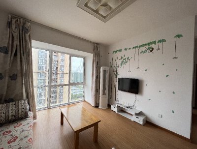 博雅海润广场三期，3室2厅1卫，89.00㎡，普装，租金1300.00元/月