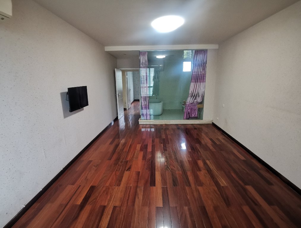 绵阳小岛花园二期，3室2厅2卫，132.00㎡，普装，租金2800元/年 绵阳租房
