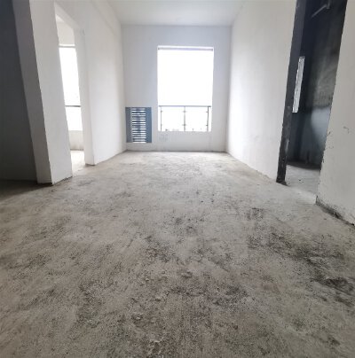 南湖汽车站片区 龙跃三江两房46万