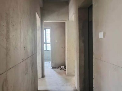 安州二区 圣鼎科迩马四房75万