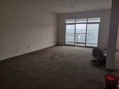 安州一区 丽景云天三房64万