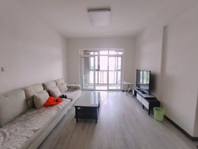 双碑片区 兴发金域丽江两房1500元/月