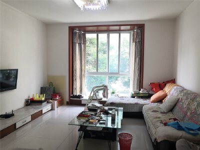 南山片区 东圣清华园两房1300元/月