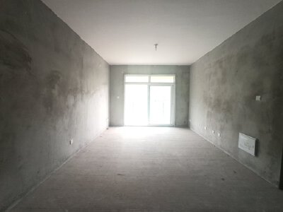 人工湖片区 春晖花园一房48万