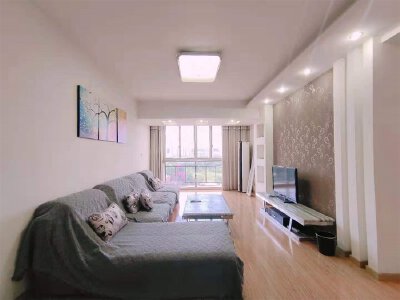 高新区 枫璟398 F区2房1600元/月