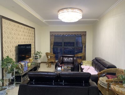 神州南都二期，2室2厅1卫，77.00㎡，精装，售价63.00万