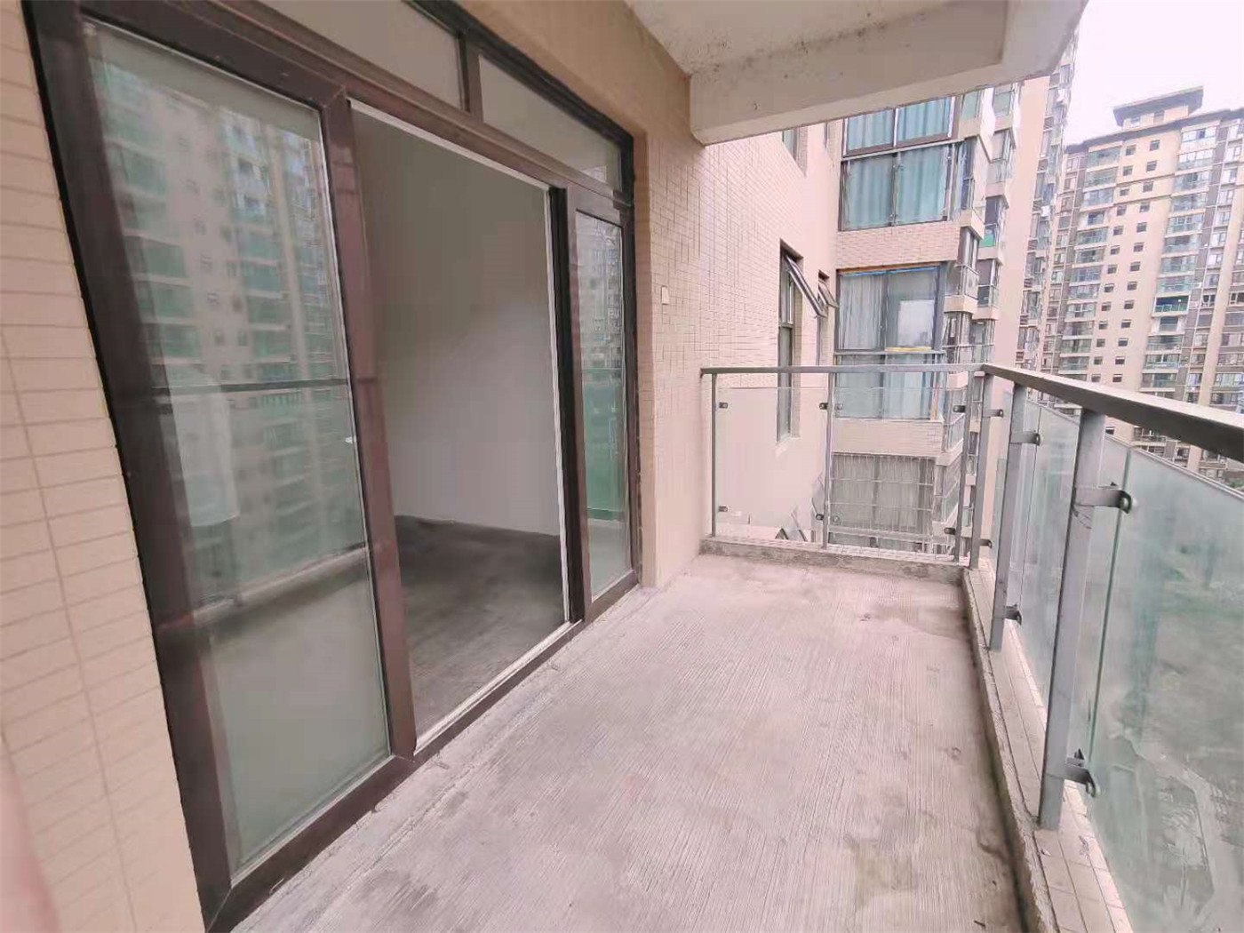 绵阳石桥铺片区 樊华似锦二期三房88万 绵阳二手房