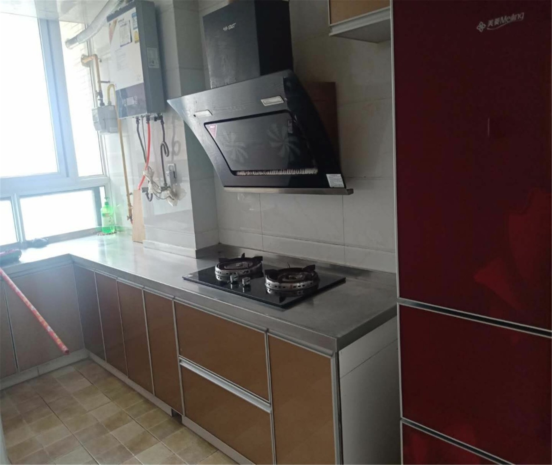 绵阳石桥铺片区 万豪尊品三房1700元/月 绵阳租房