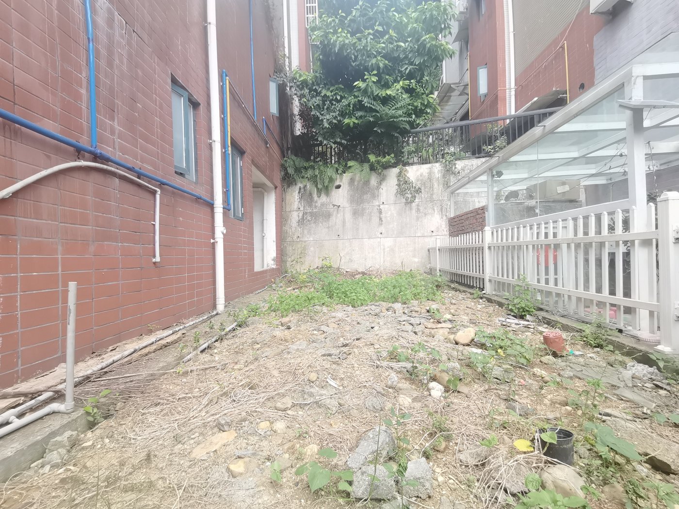 绵阳园艺山.电梯洋房.带你前后花园.105万.价格可谈 绵阳二手房