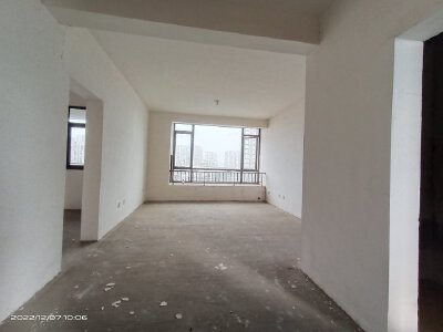 三江国际三房双卫前排江景主卧配置衣帽间