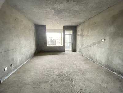安州二区 典汇国际五房162万