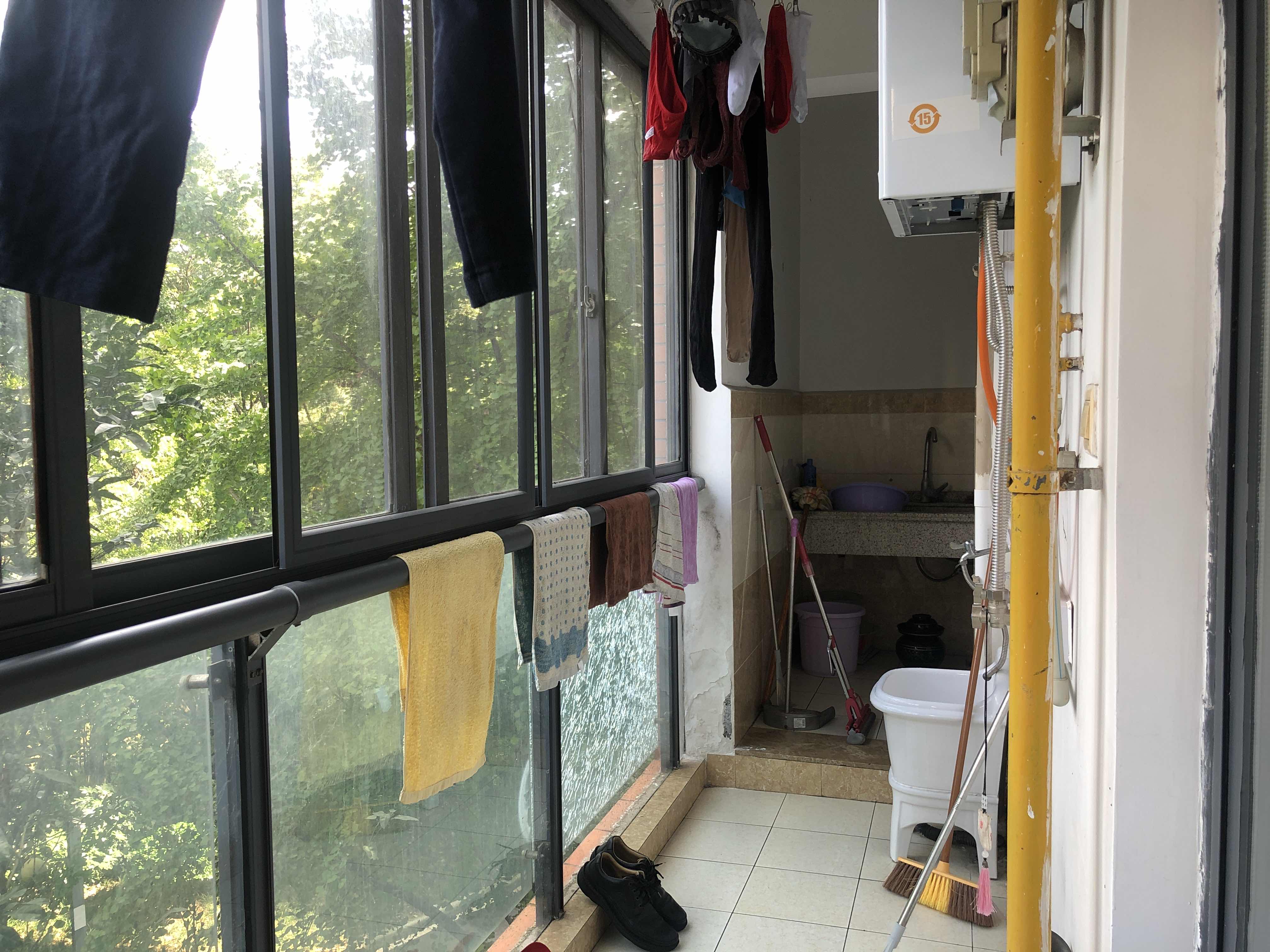 绵阳中心片区 奥林春天一期三房115万.带地暖 绵阳二手房