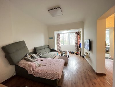 市中心片区 东风百货住宅楼两房58.5万