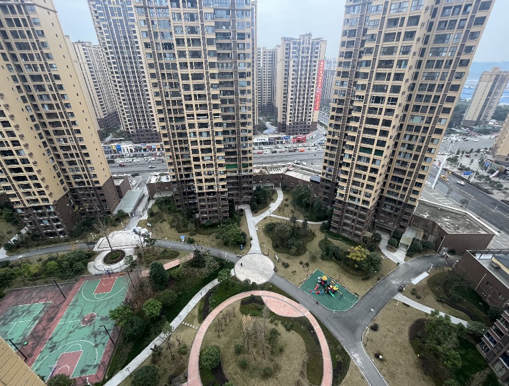 绵阳安州二区 典汇国际三房1700元/月 绵阳租房