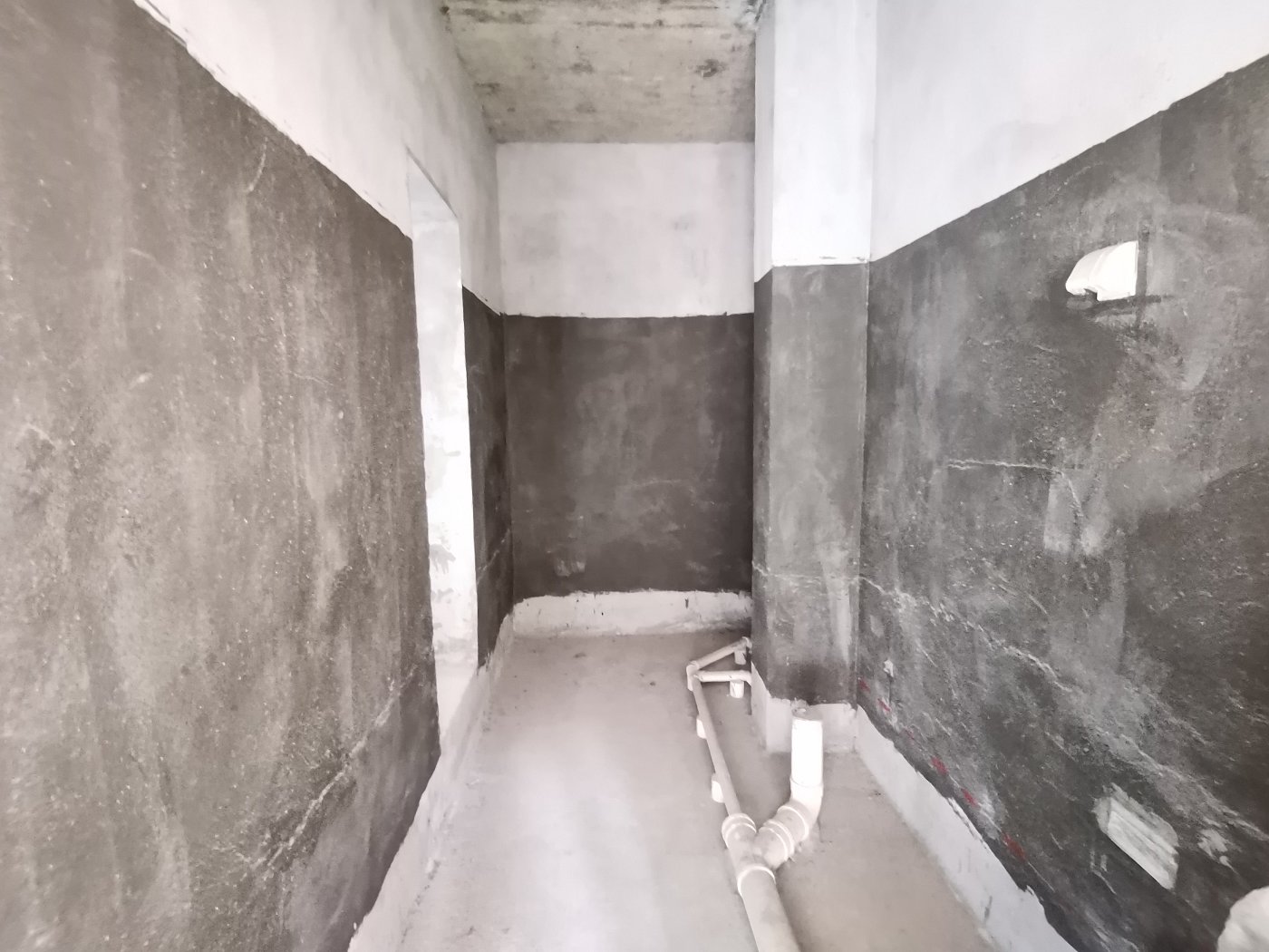 绵阳降价50个W.急售.顶跃带露台花园.东辰一墙之隔.电梯小高层. 绵阳二手房