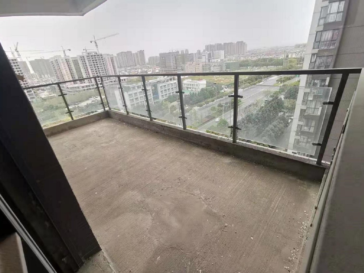 绵阳太阳城.带大阳台.清水三房双卫.80.8万.性价比高 绵阳二手房