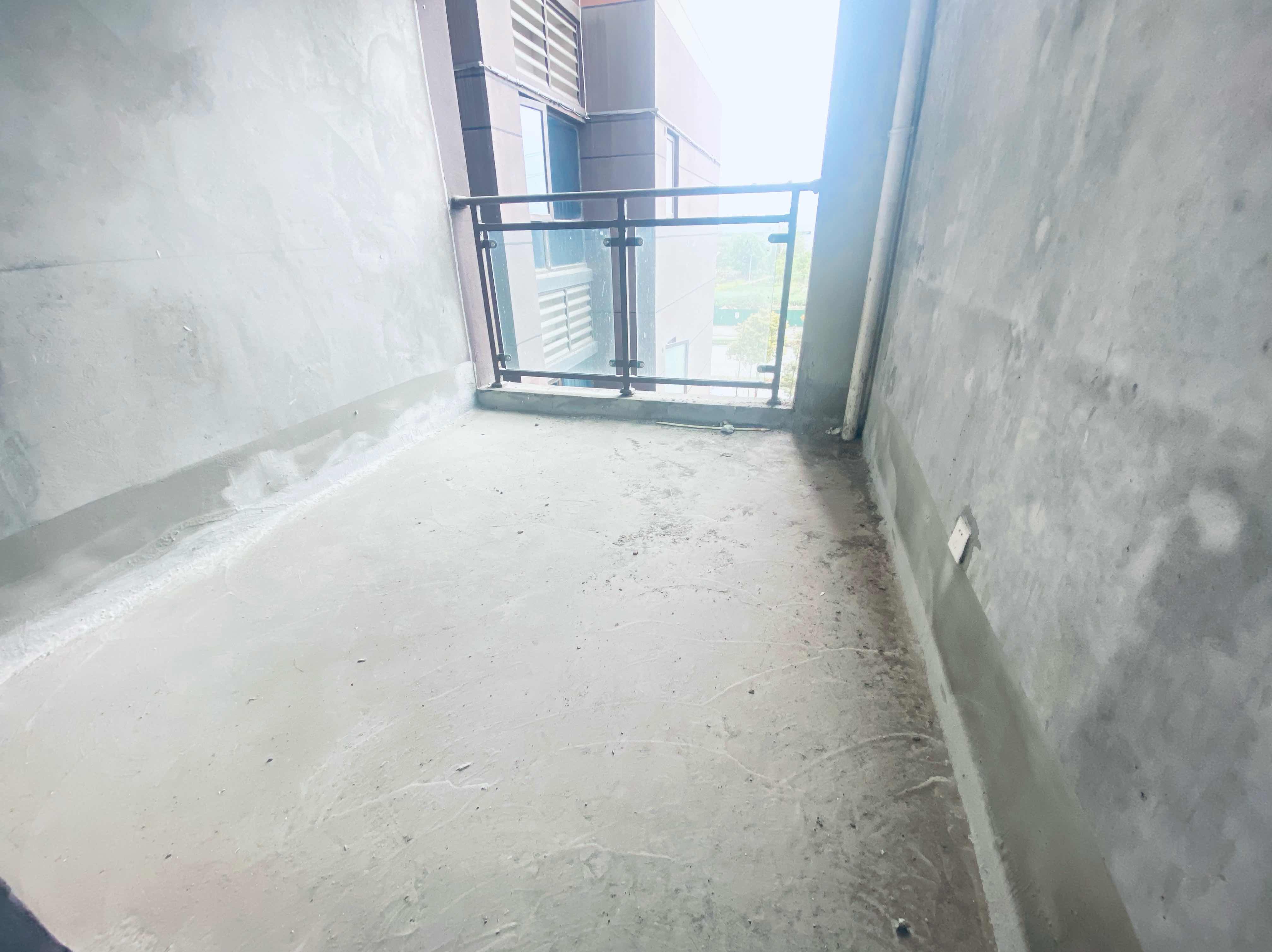 绵阳经开区 长虹·橡树郡3房67万 绵阳二手房